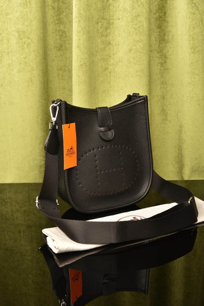 Hermes Evelyne Black(Medium size 24x22)