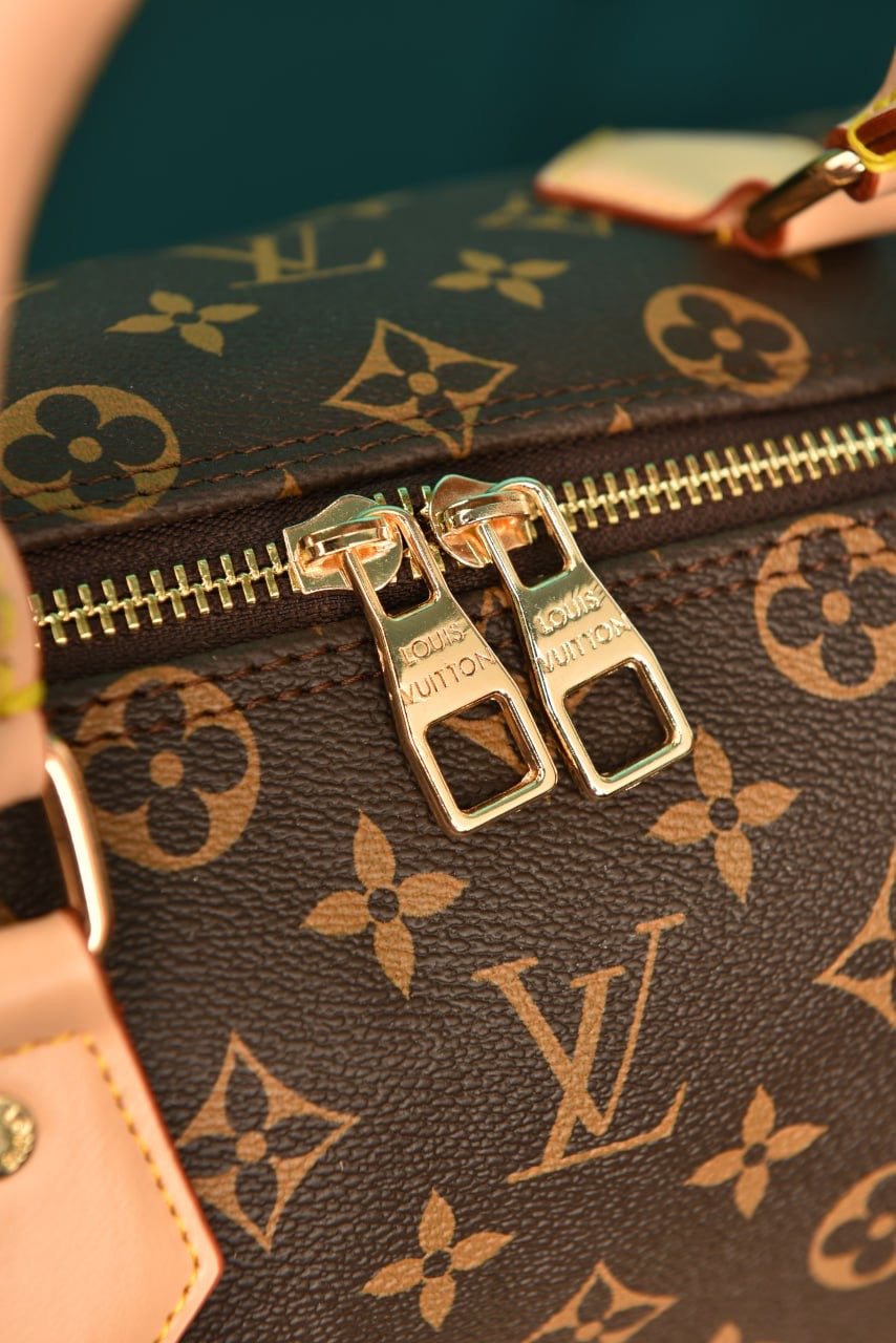 Louıs Vuıtton Speedy Bandoulliere  Monogram(Size 30cm)