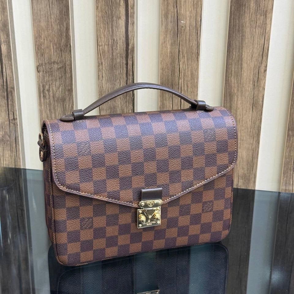 LOUIS VUITTON  Métis Damier (25x22)