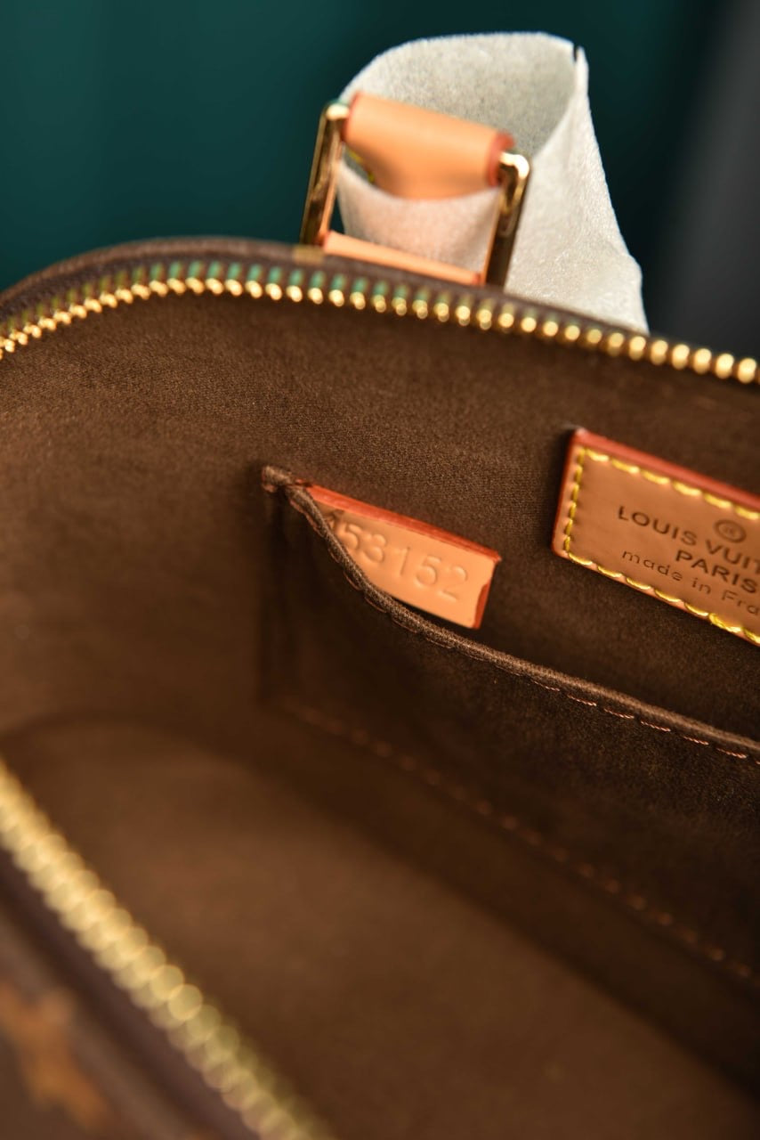 Louis Vuitton ALMA Monogram Brown (Size 28x19)