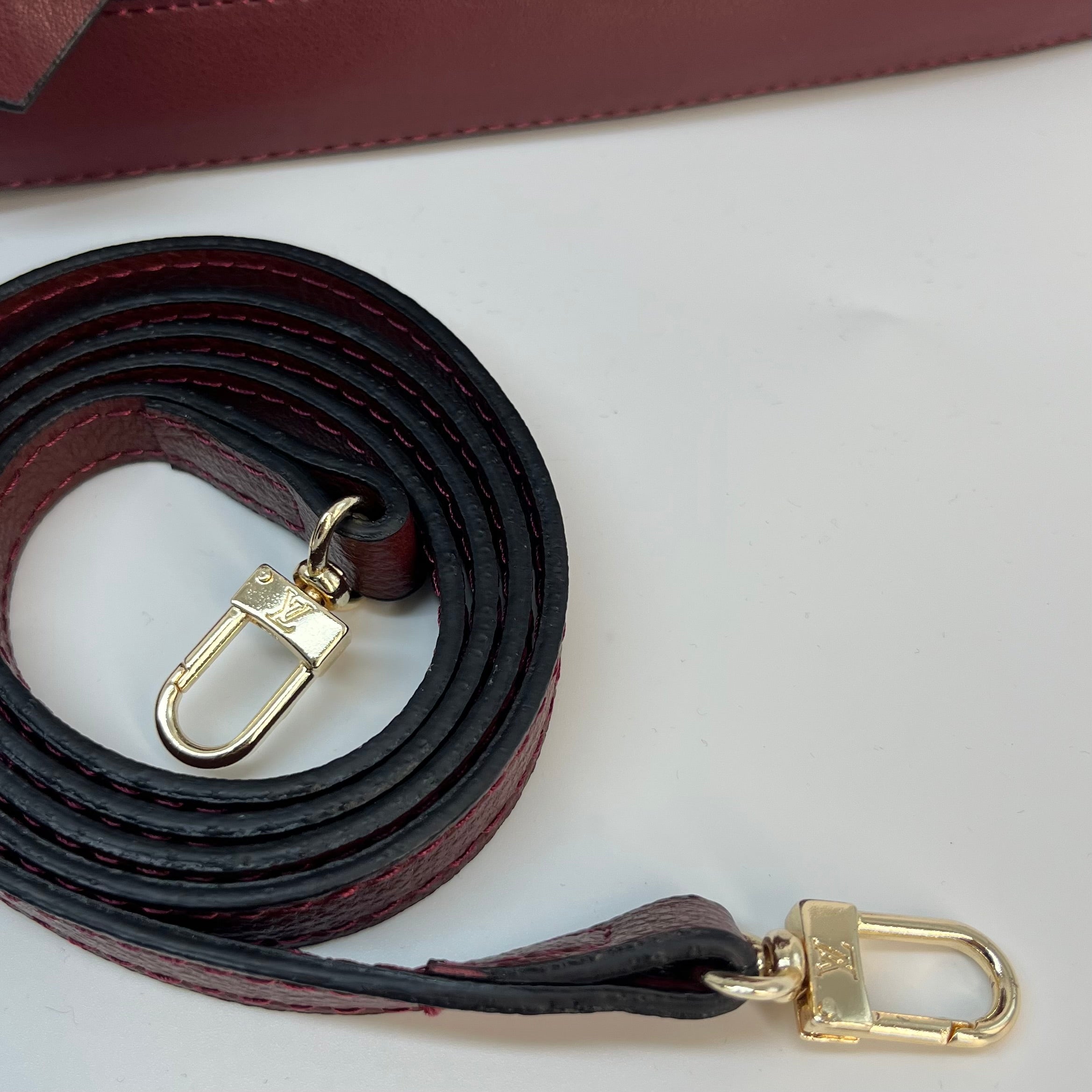 Louis Vuitton ALMA Bordeaux(28x19)