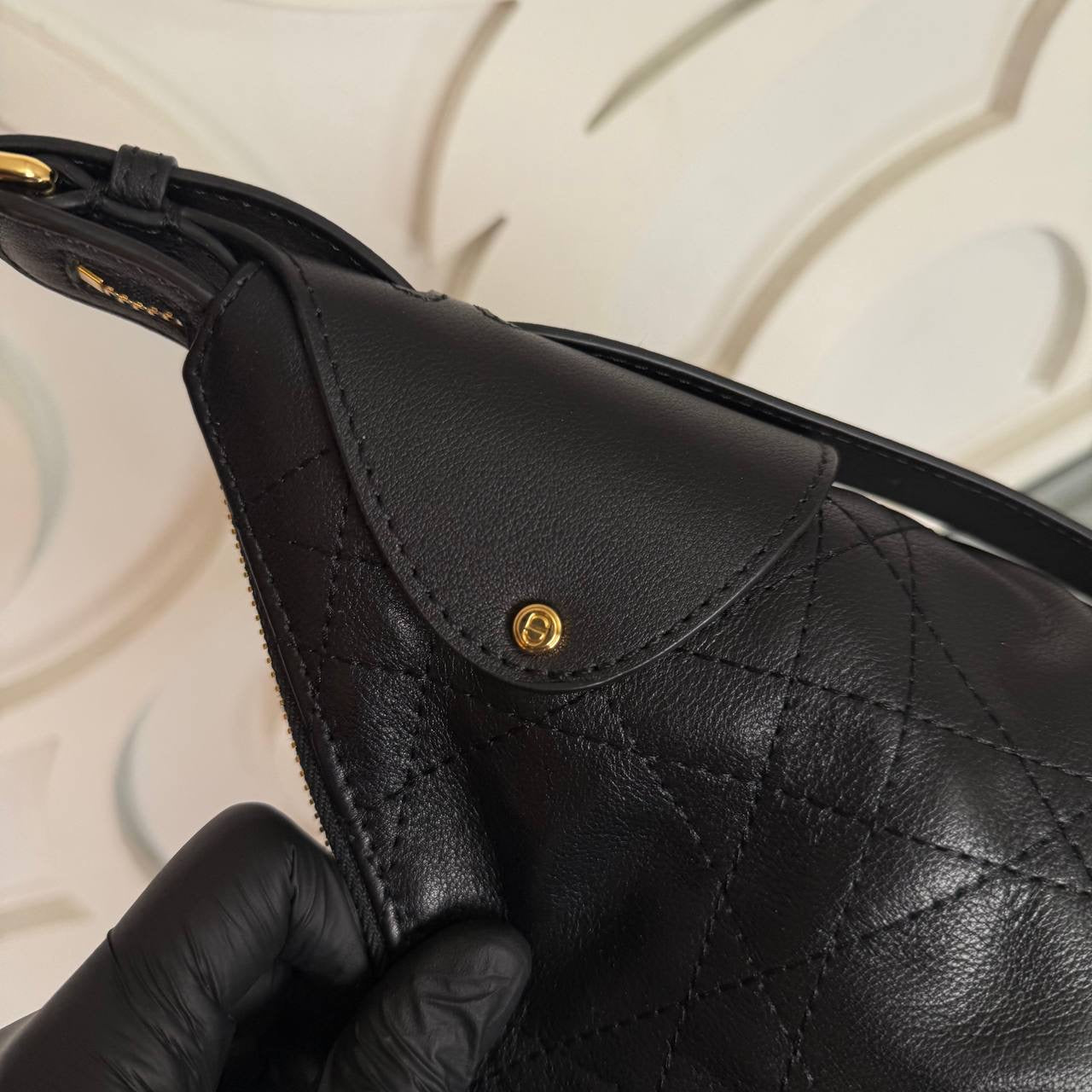 Dior voyage black (34cm x 22cm)